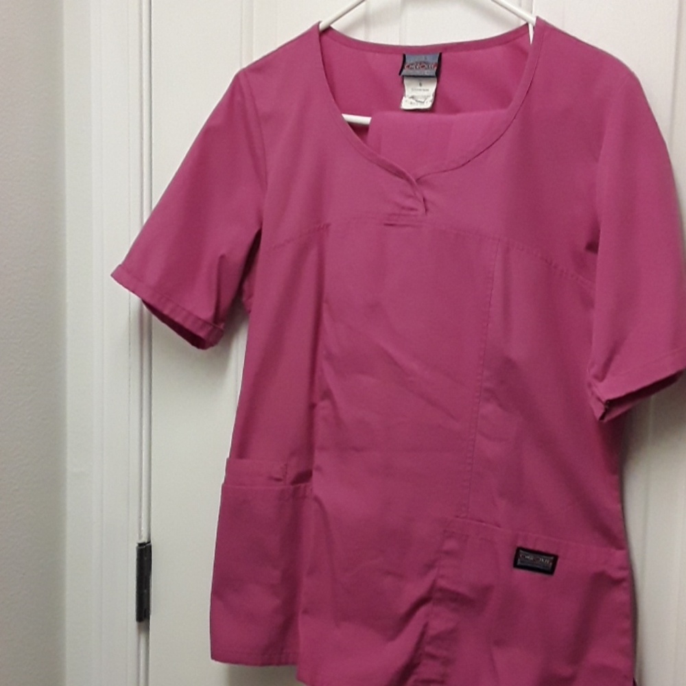 S pink Cherokee Top